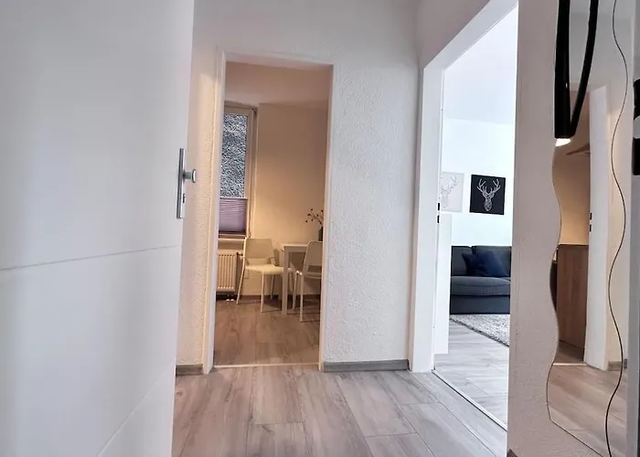 Moeblierte Erdgeschoss-wohnung Mit Parkplatz In Bester Lage Des Stadtzentrums Herne, Wlan, Netflix- Super Autobahn-und Oepnv-anbindung Lejlighed